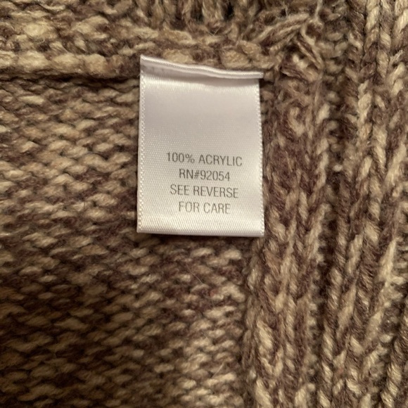 Like New Croft & Barrow Cap Sleeve Sweater - Picture 10 of 11